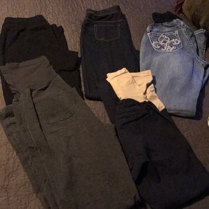 Maternity pants lot
